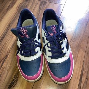 Navy and pink Disnep sneaker